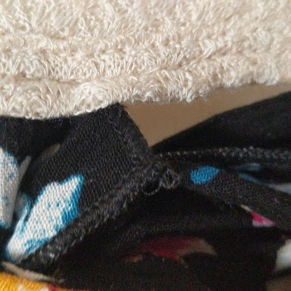 Free Kisses Women's Crop Knit Top Size Large - Picture 5 of 8